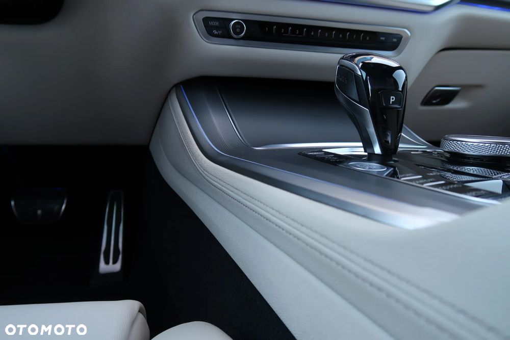 BMW X5 xDrive40i - 38