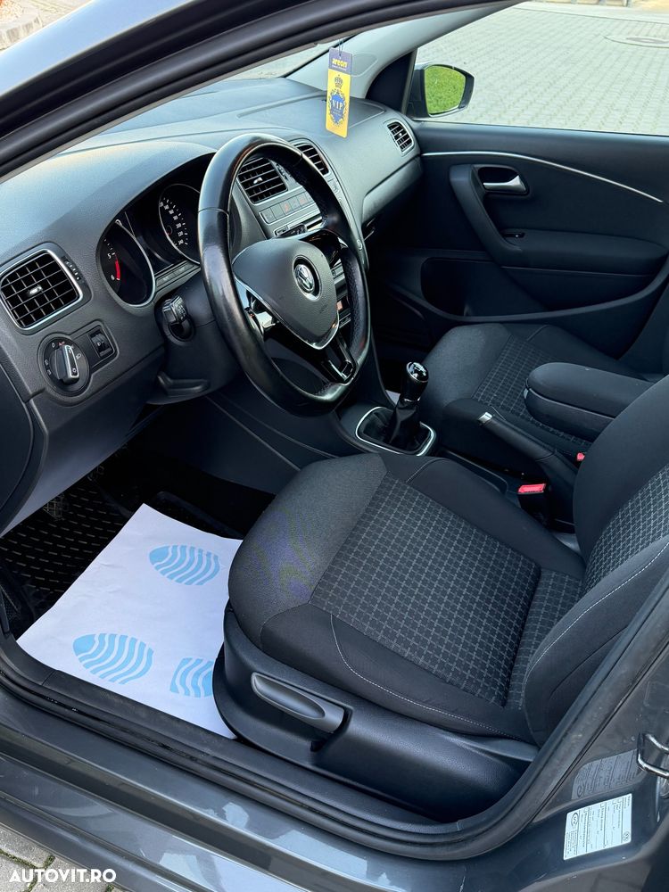 Volkswagen Polo 1.4 TDI (Blue Motion Technology) Comfortline - 11
