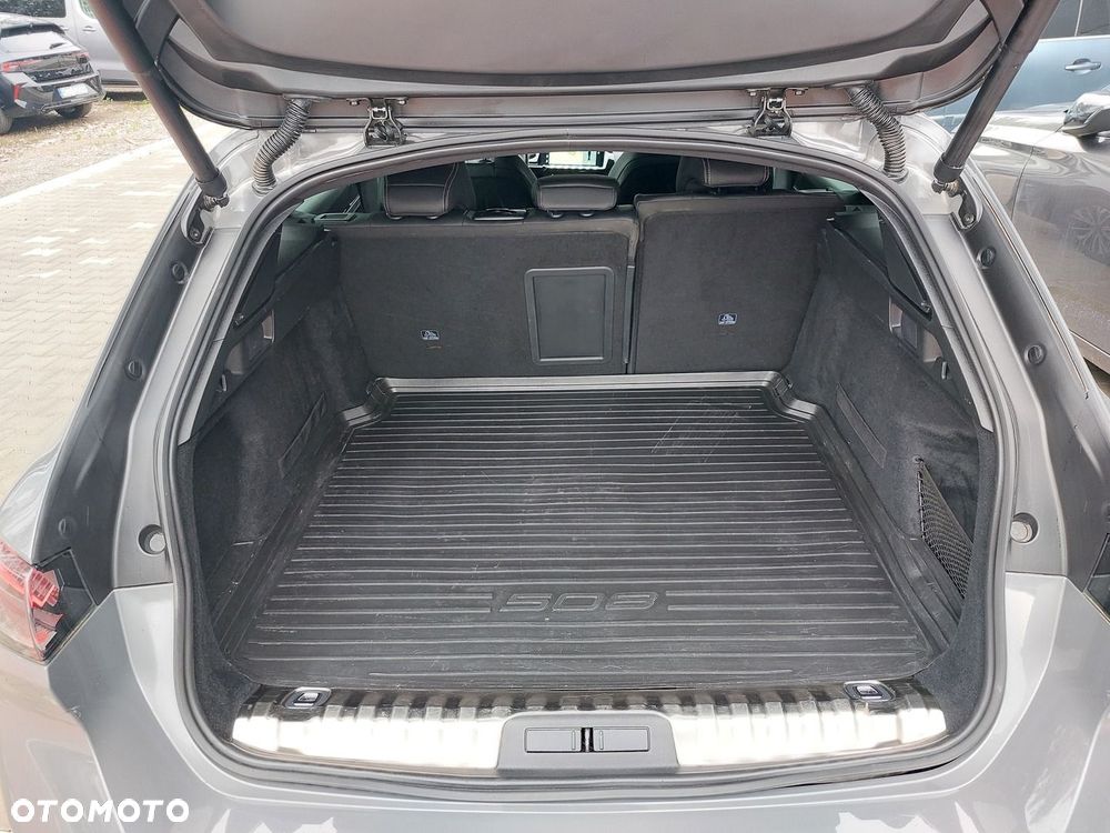 Peugeot 508 - 8