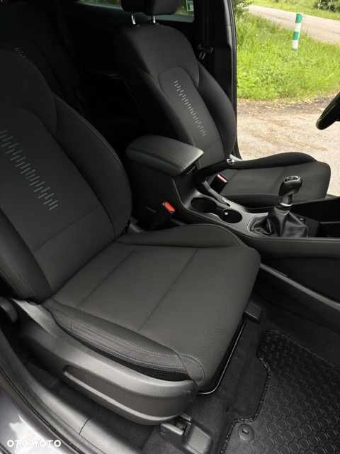 Hyundai Tucson 1.6 GDI BlueDrive GO 2WD - 19