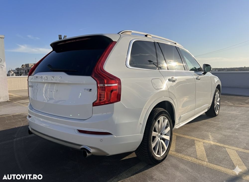 Volvo XC 90 T5 AWD Geartronic Momentum - 4