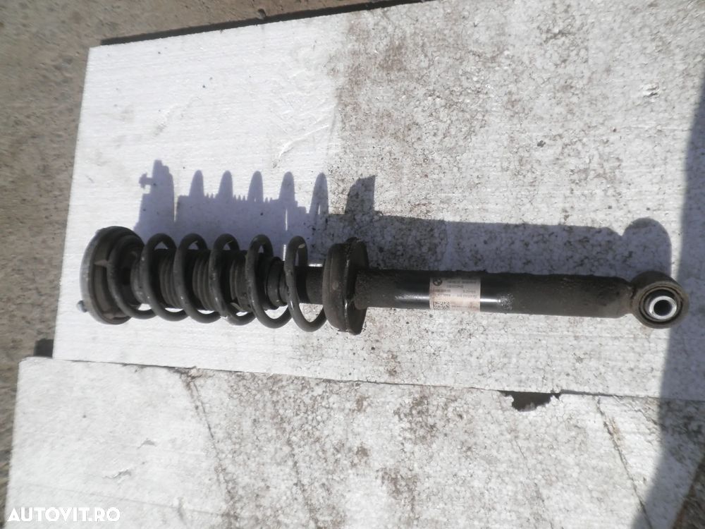 Amortizor cu arc stanga / dreapta spate BMW Seria 5 G30 6866620 - 3