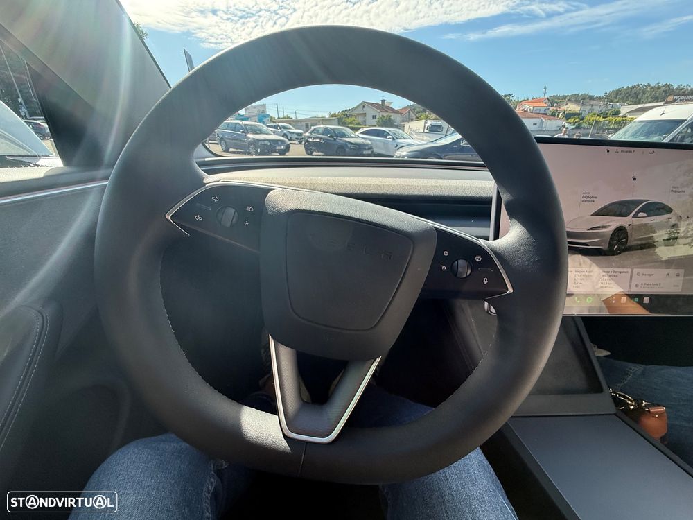 Tesla Model 3 Tração Traseira - 32