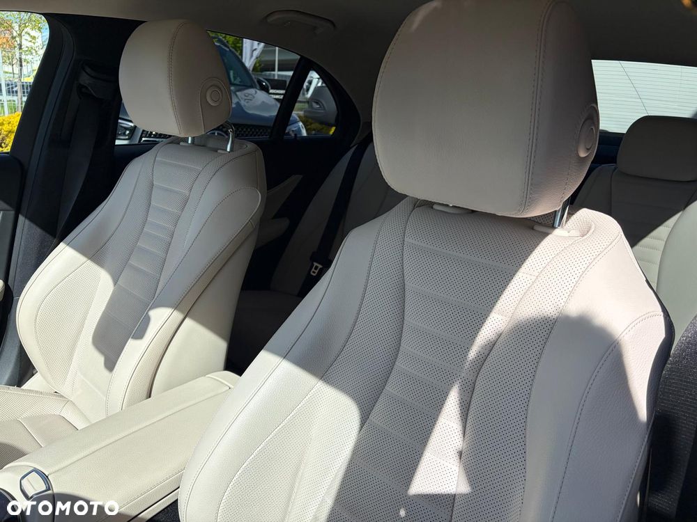 Mercedes-Benz Klasa E 220 d 4-Matic AMG - 15