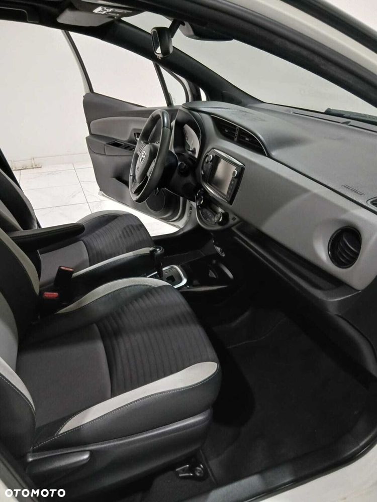 Toyota Yaris - 31