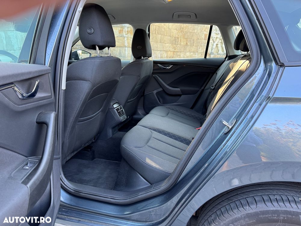 Skoda Kamiq 1.6 TDI DSG Style - 9