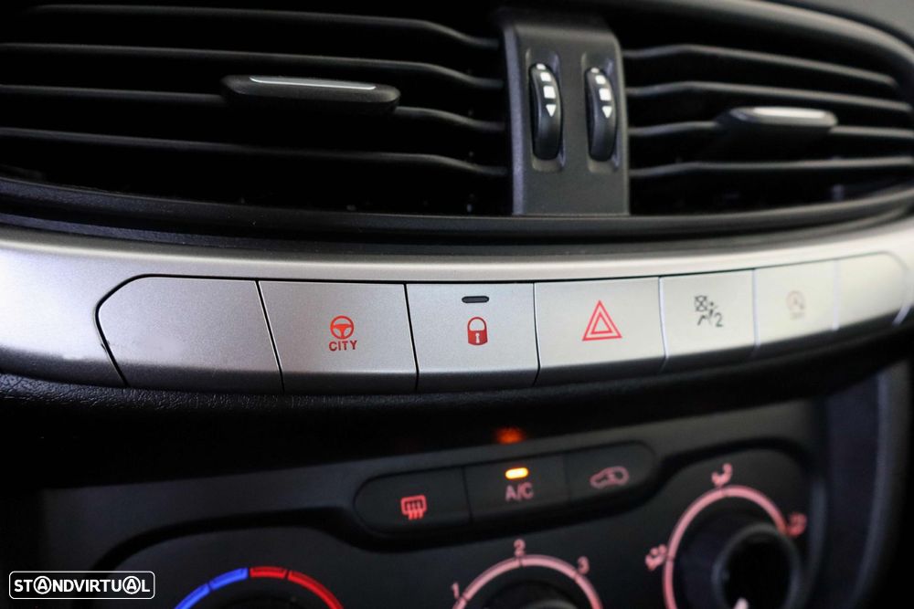 Fiat Tipo 1.3 M-Jet Easy - 23