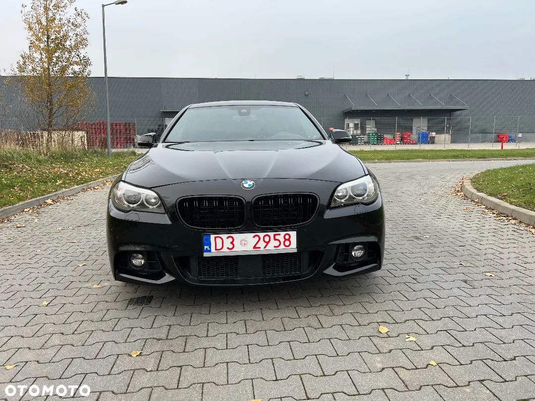 BMW Seria 5 550i xDrive Sport-Aut - 1