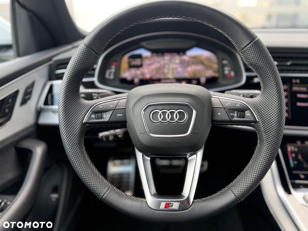 Audi Q8 - 21