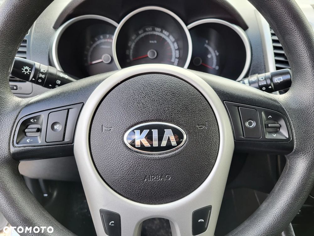 Kia Venga 1.6 CVVT Dream Team Edition - 14