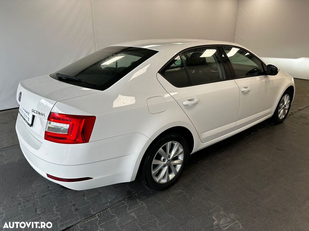 Skoda Octavia 1.6 TDI Style - 5