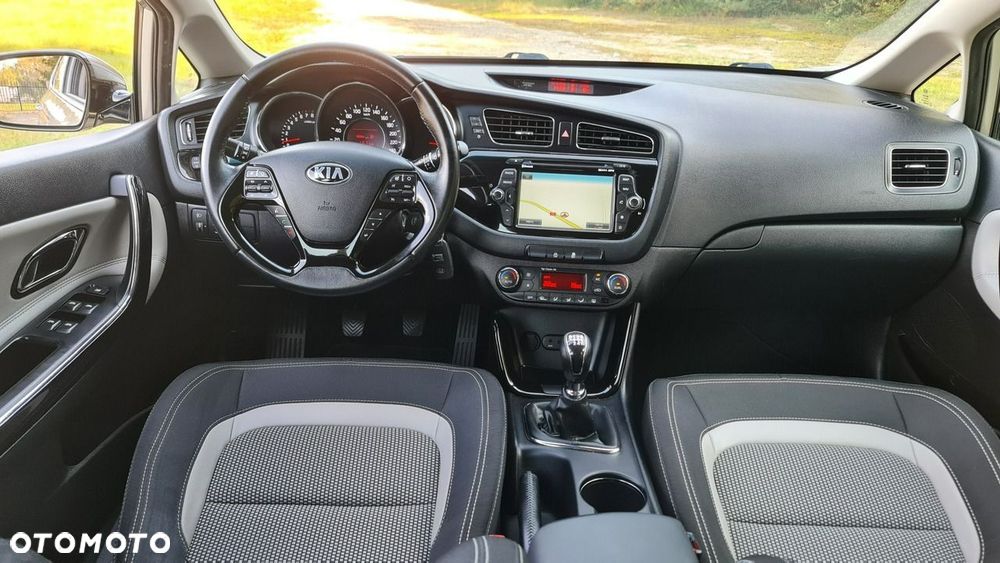 Kia Ceed 1.6 GDI XL - 6