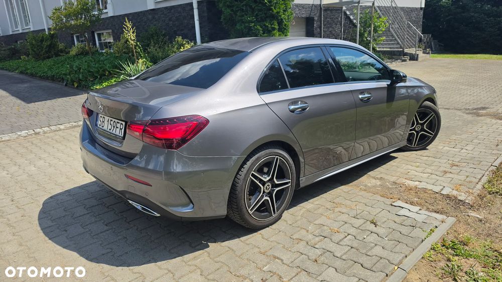 Mercedes-Benz Klasa A 220 d AMG Line 8G-DCT - 3
