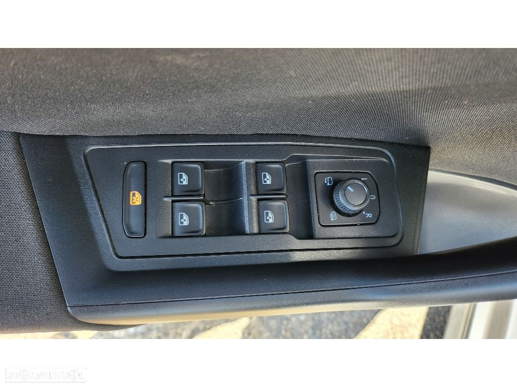 VW T-Roc 2.0 TDI Urban - 9