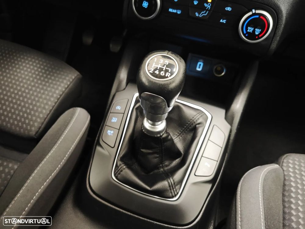 Ford Focus SW 1.0 EcoBoost MHEV Connected - 28