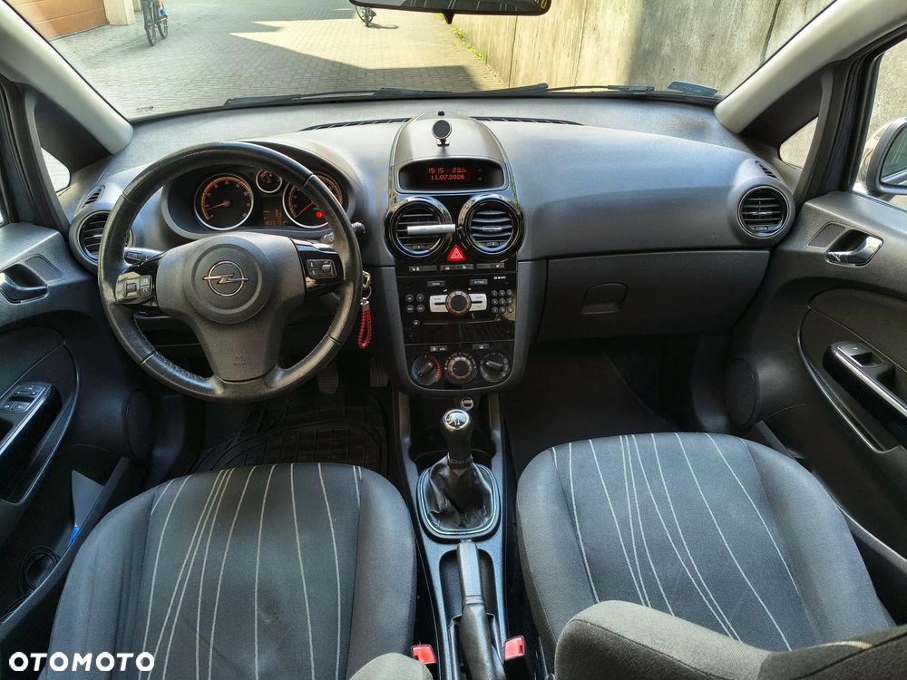 Opel Corsa - 11