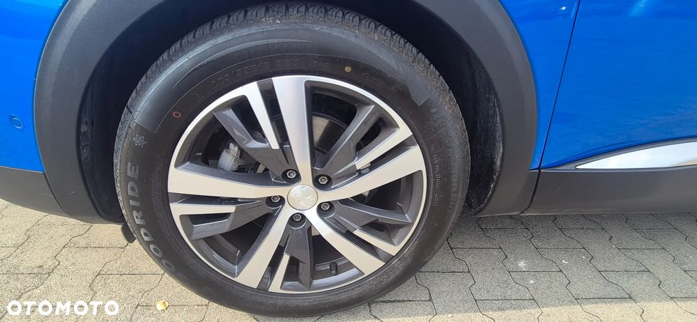Peugeot 3008 1.2 PureTech GPF Allure S&S EAT8 - 36