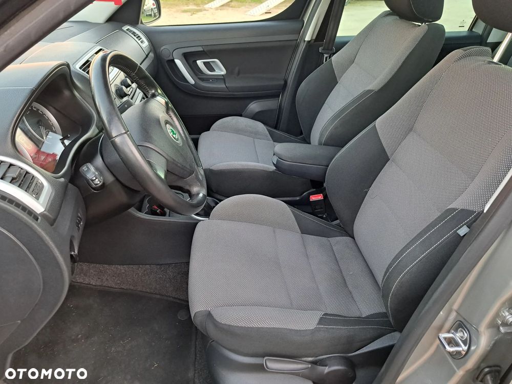 Skoda Roomster 1.6 16V Sport - 9