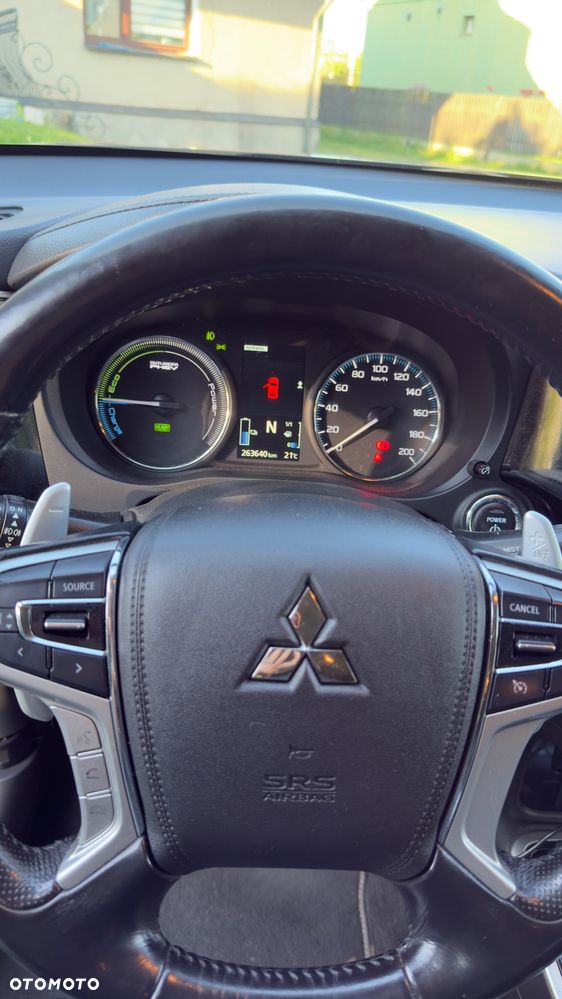 Mitsubishi Outlander 2.0 4WD - 15