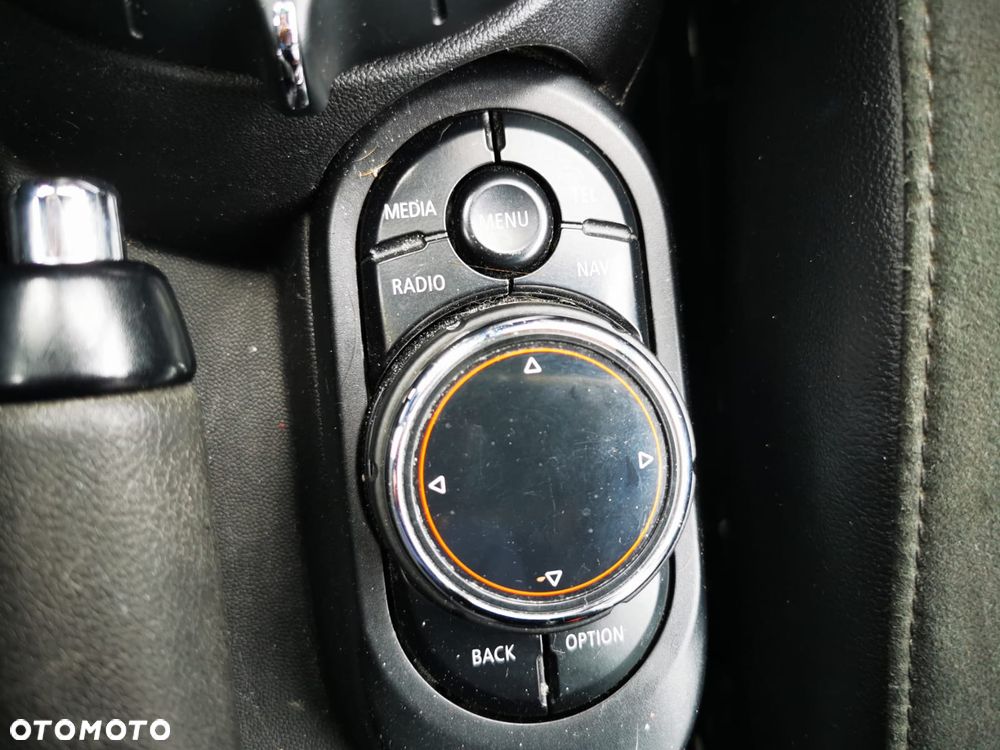 MINI Cooper Standard - 26