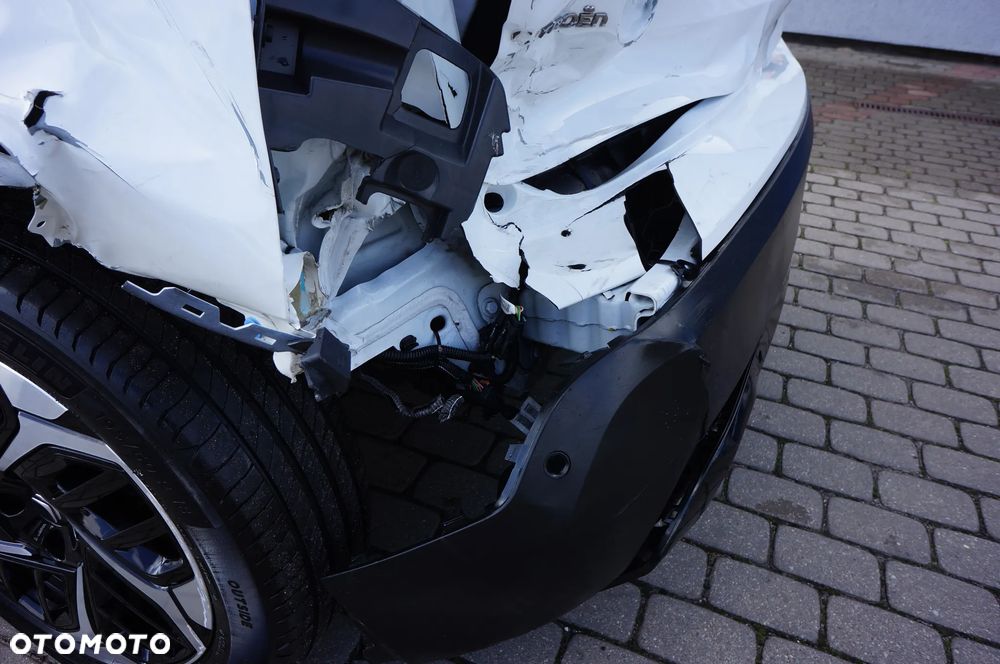 Citroën C4 BlueHDi 130 Stop&Start EAT8 SHINE - 8