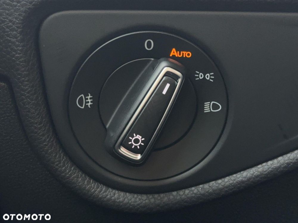 Volkswagen Touran 2.0 TDI BMT Highline DSG - 33