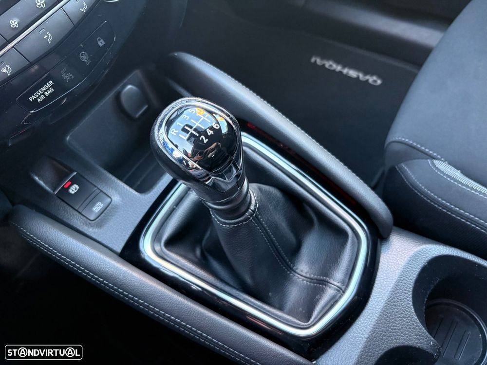 Nissan Qashqai 1.2 DIG-T N-Connecta 18 - 48