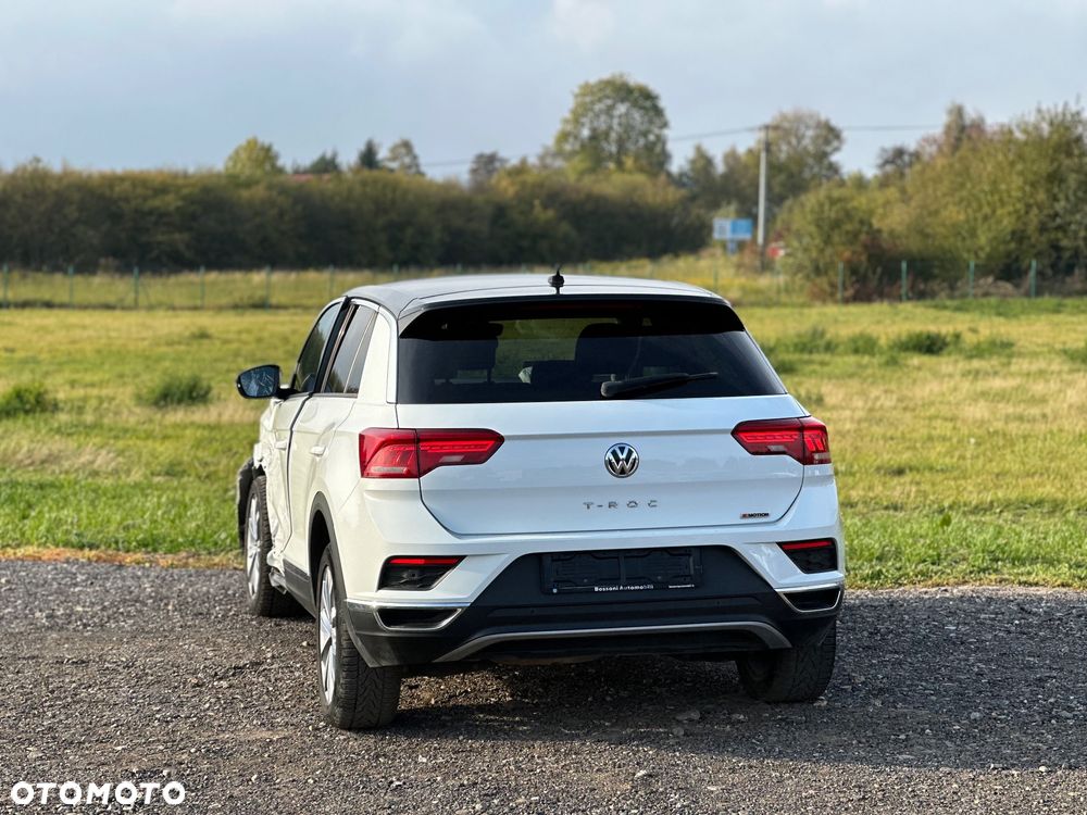 Volkswagen T-Roc - 12