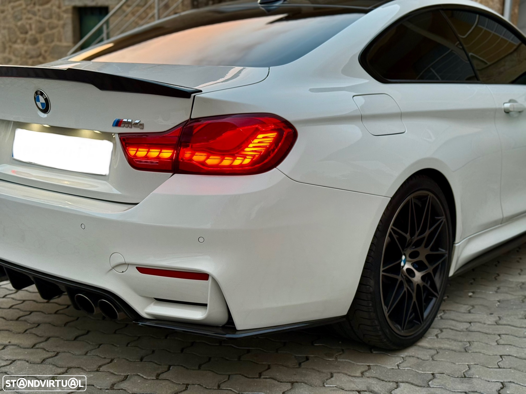 BMW M4 Coupe DKG - 13