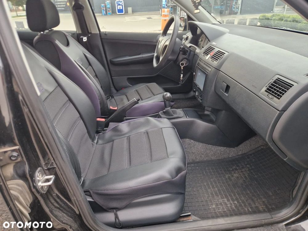 Skoda Fabia 1.4 16V Classic - 17