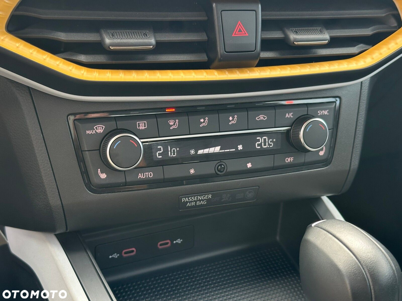 Seat Arona - 27