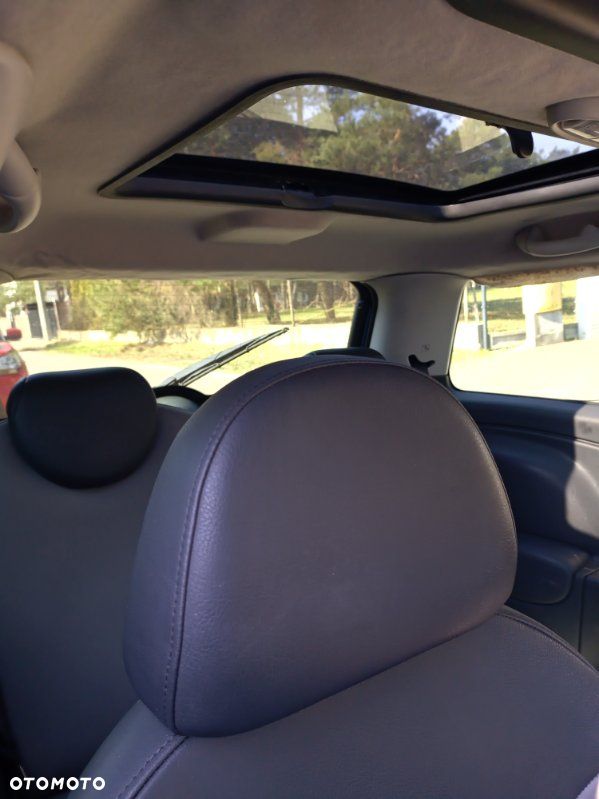 MINI Cooper S Sidewalk - 11