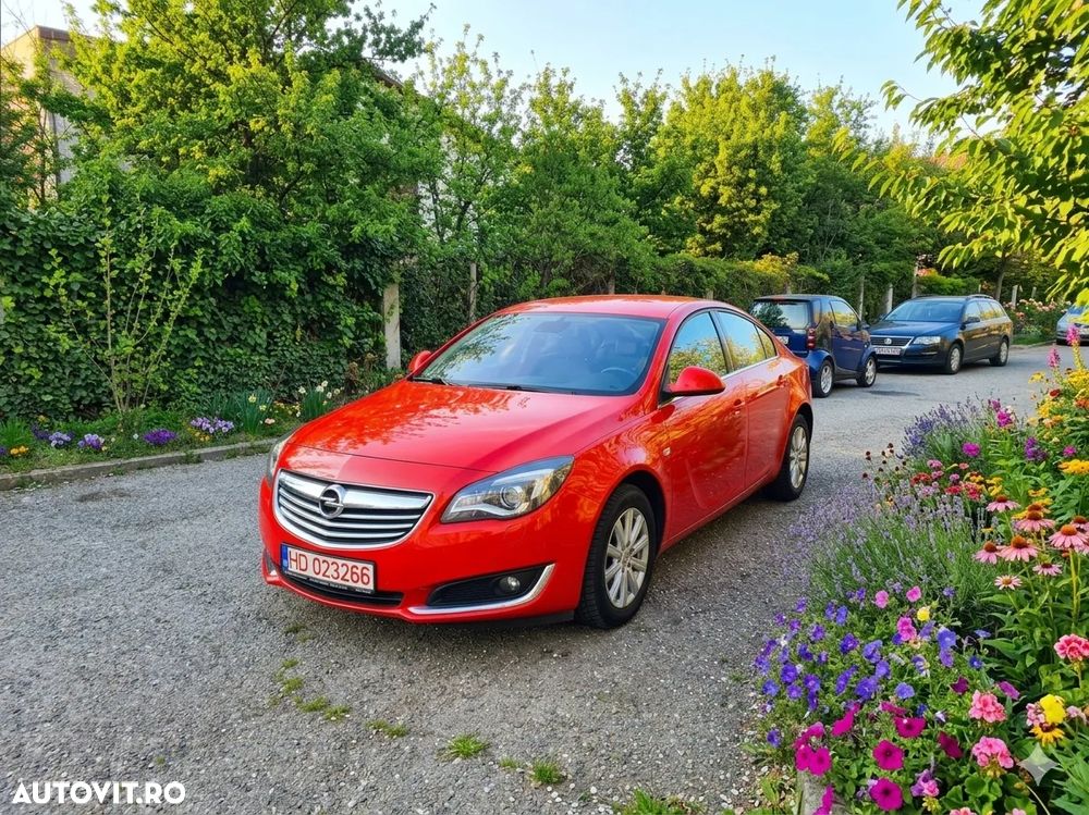 Opel Astra 1.4 Turbo ECOTEC Cosmo - 2