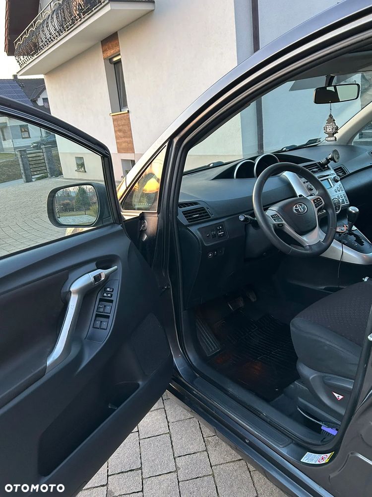 Toyota Verso 1.8 Sol 7os MS - 11