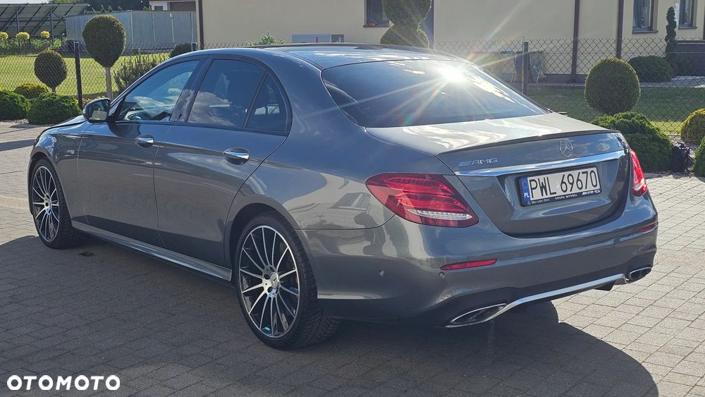 Mercedes-Benz Klasa E - 7