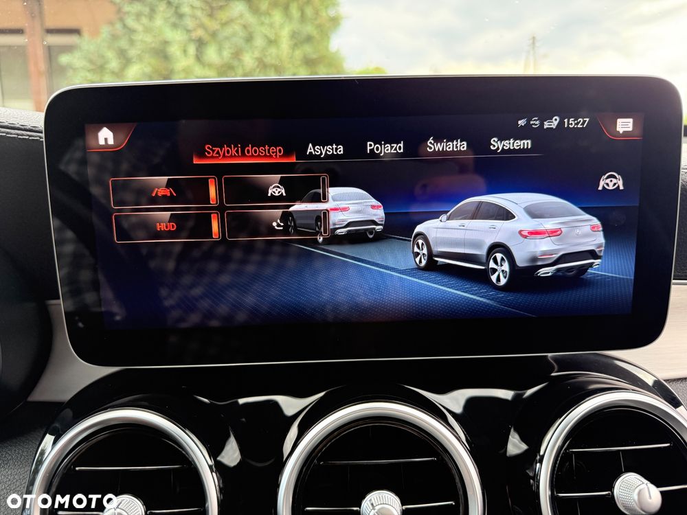 Mercedes-Benz GLC 300 4Matic 9G-TRONIC AMG Line Plus - 32
