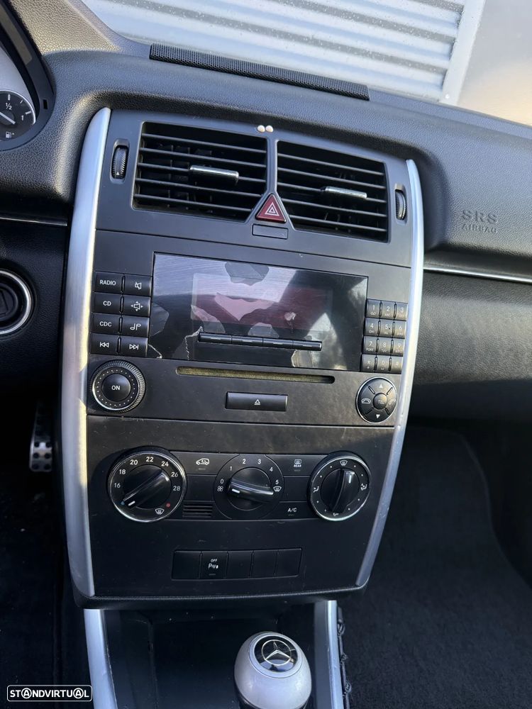 Mercedes-Benz B 200 CDI Autotronic - 17