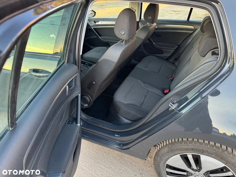 Volkswagen Golf e-Golf - 6