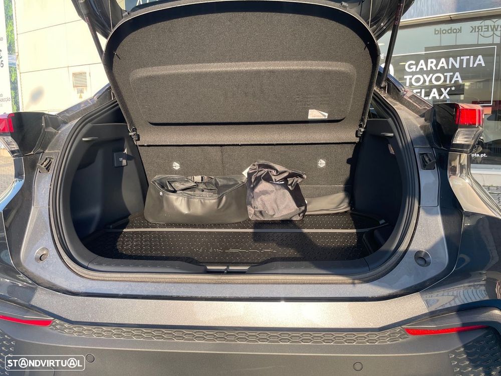 Toyota C-HR 2.0 HDF Plug-in Square Collection - 20