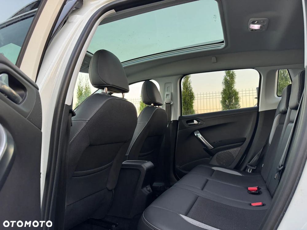 Peugeot 2008 1.2 Pure Tech Allure S&S EAT6 - 7