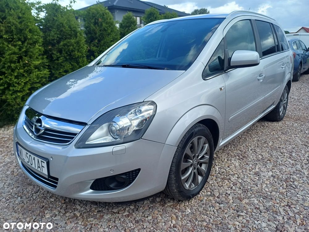 Opel Zafira 1.8 Family Plus - 11
