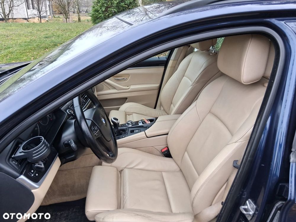 BMW Seria 5 520d Luxury Line - 7
