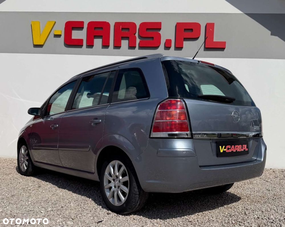 Opel Zafira - 12