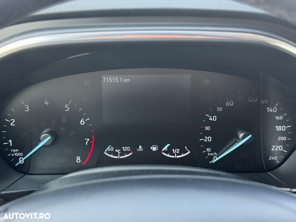 FORD Focus 2022 — imagine 38