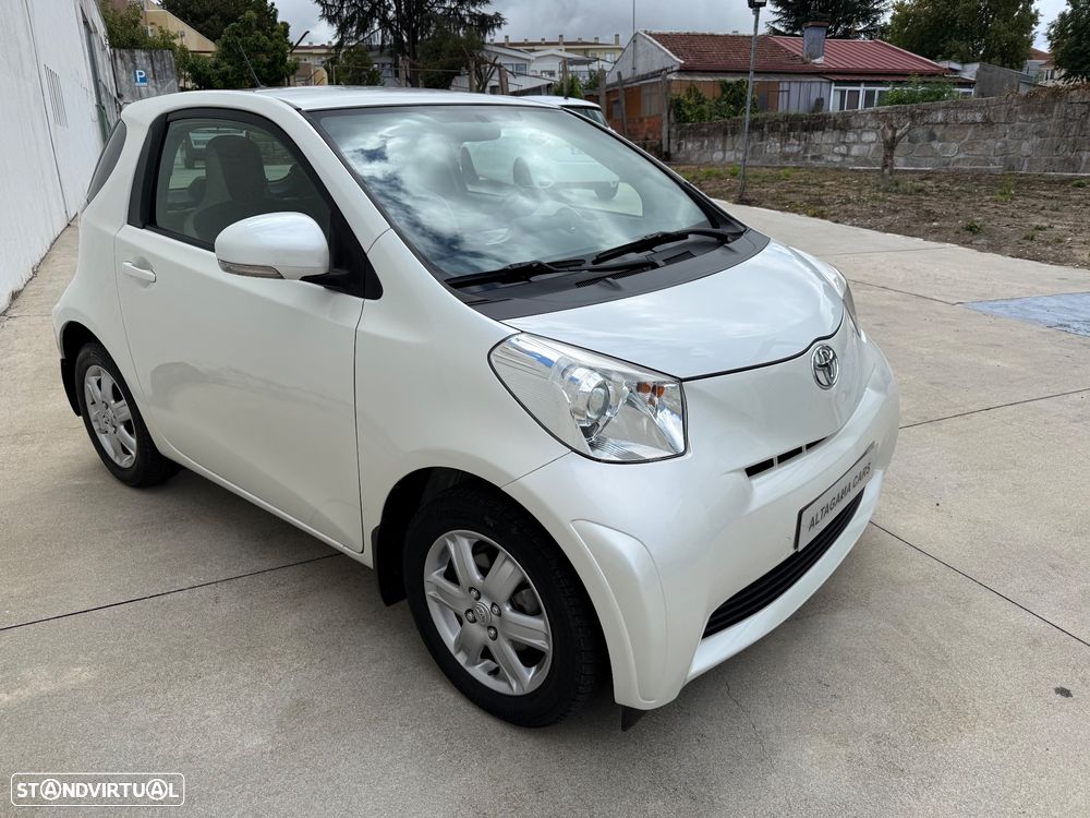 Toyota iQ 1.4 D-4D 2 EP - 1