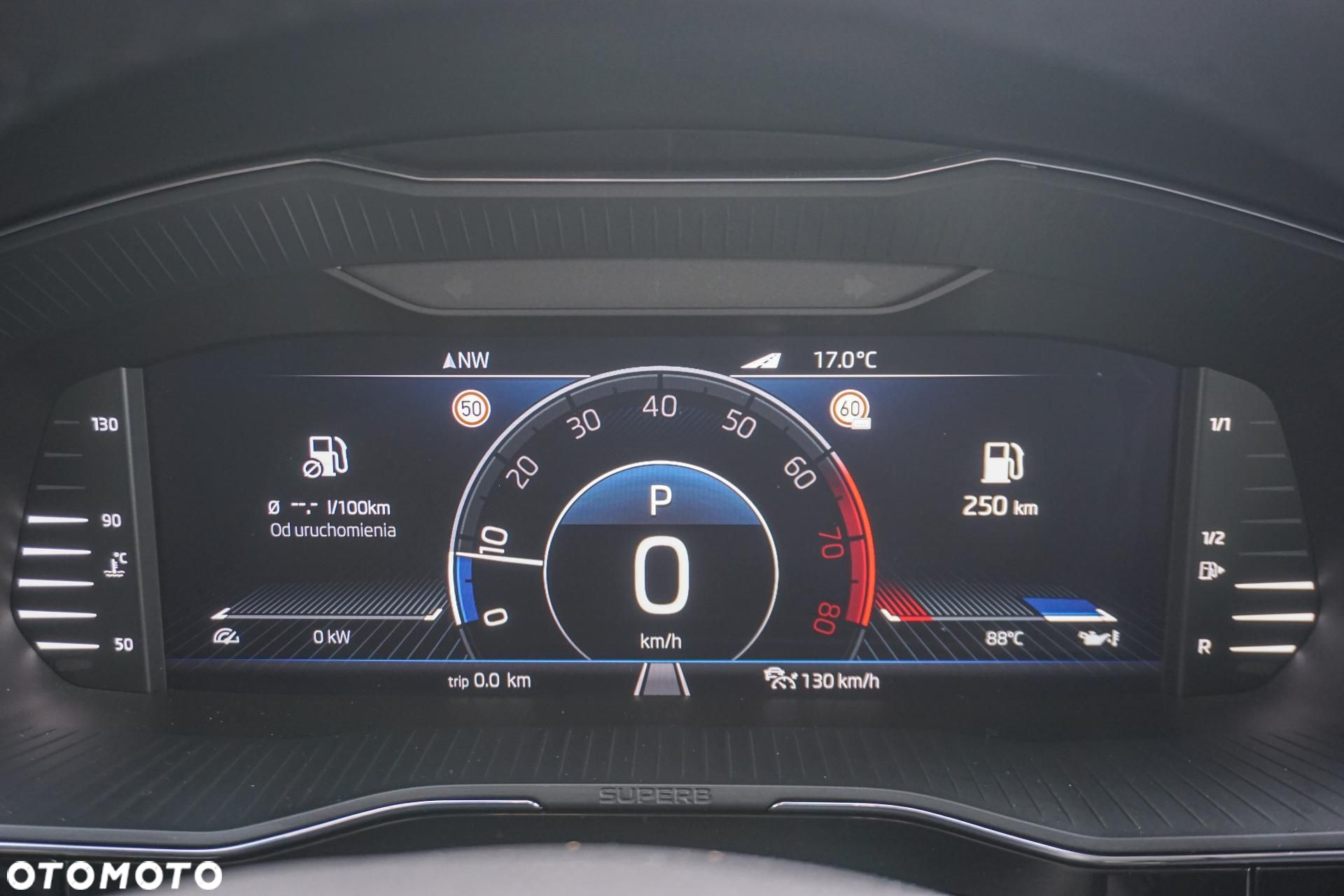 Skoda Superb 2.0 TSI L&K DSG - 28