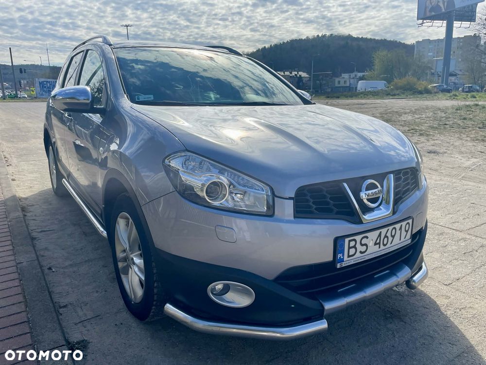 Nissan Qashqai+2 2.0 4x4 Tekna Premium CVT - 1