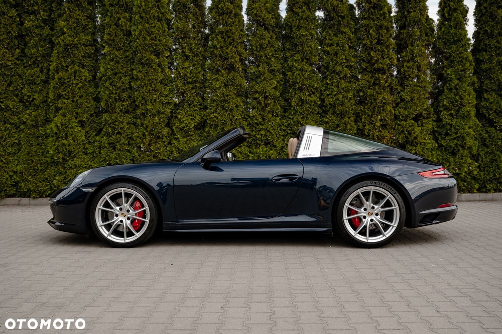 Porsche 911 Targa 4S PDK - 17