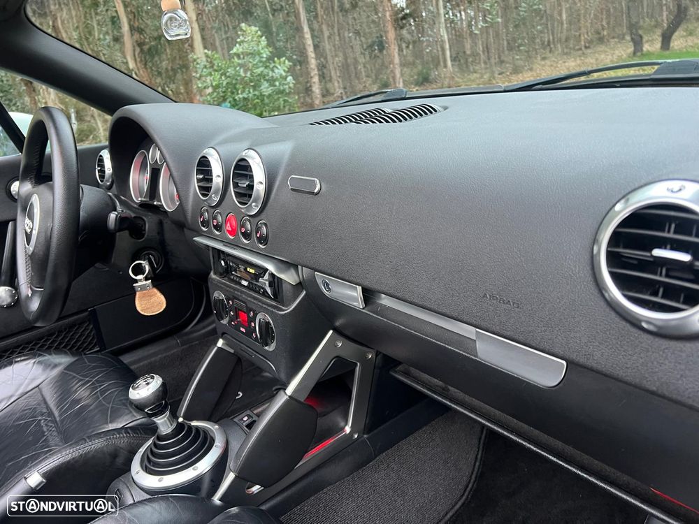 Audi TT Coupé 1.8 T - 20