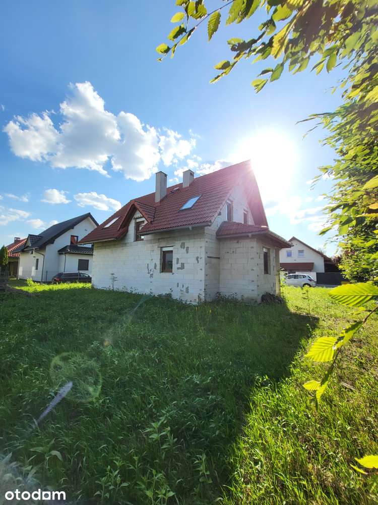 Dom wolnostojący w Karwianach | 660 m² działki | Blisko Wrocławia - Pełny obrazek: 2/18